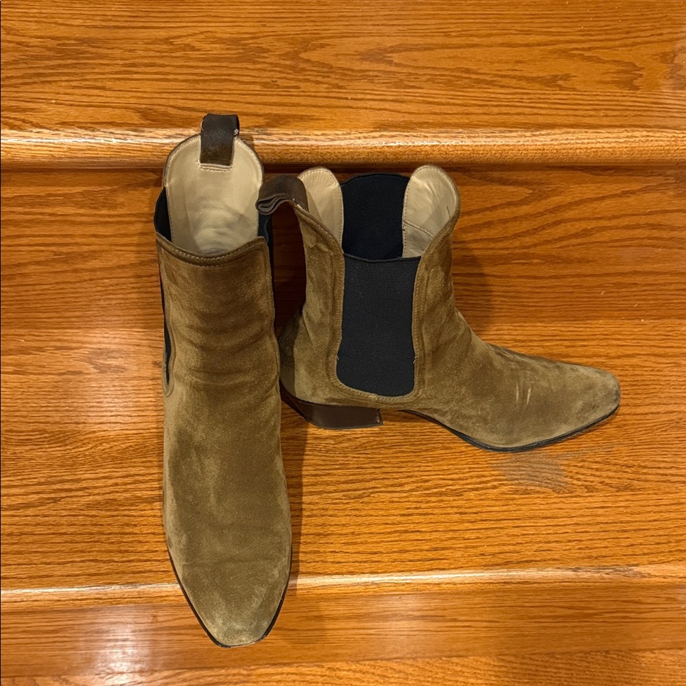 Veronica Beard  Brown Suede Chelsea Boots